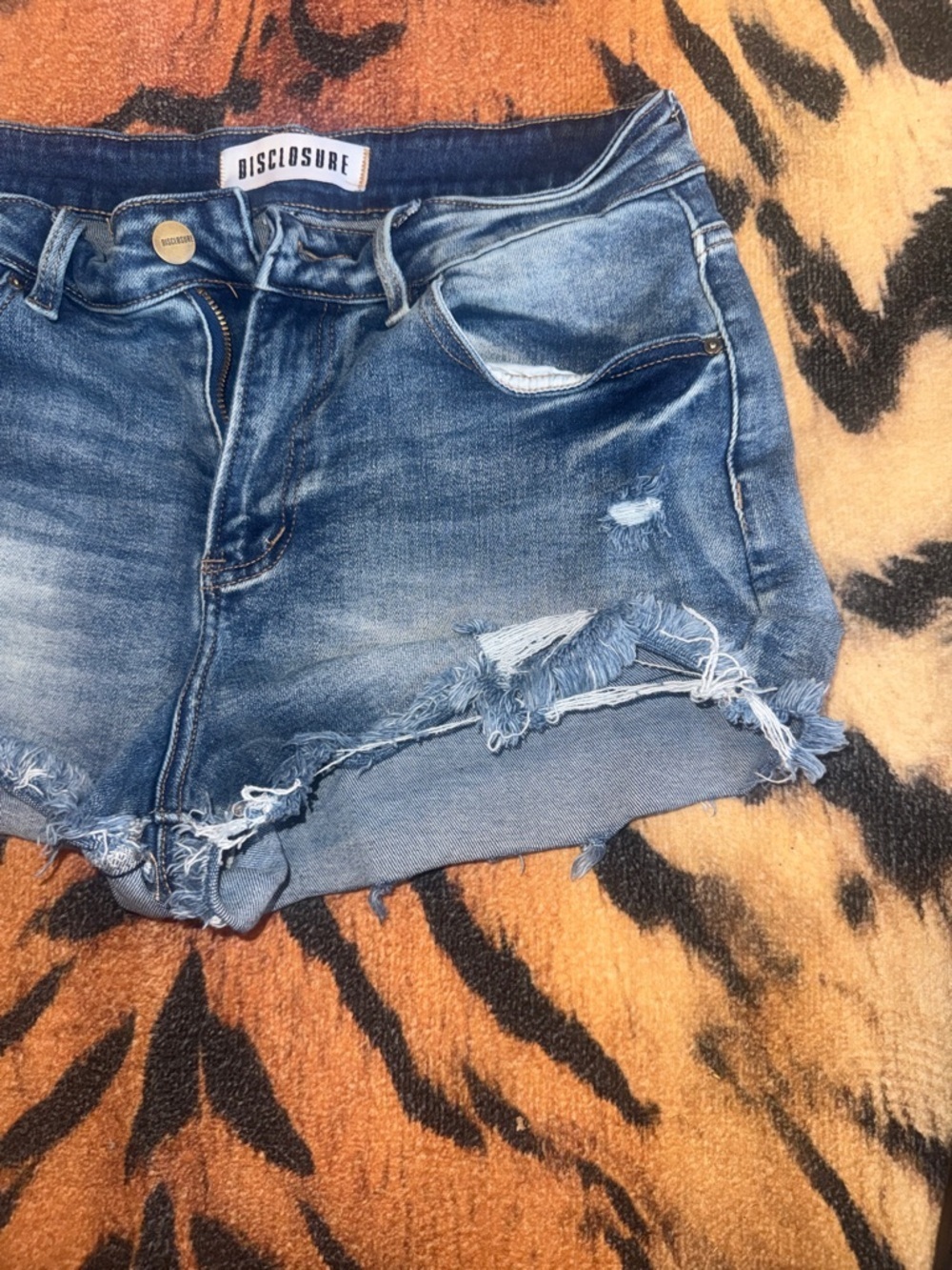 Disclosure Women's Distressed Blue Denim Jean Shorts - Picture 3 of 11